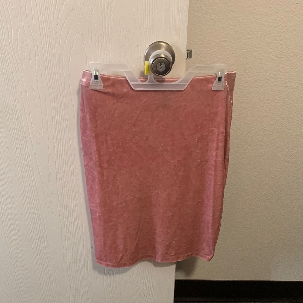 Light Pink knee length skirt (I am 5’ 4” for reference). Size Large.